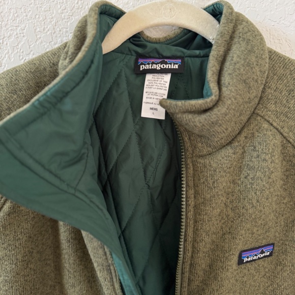 Patagonia Men’s Insulated Better Sweater Vest - Picture 3 of 3